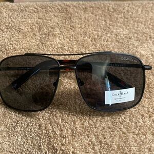 Cole Haan polarized sunglasses C1745 black/ gray less
